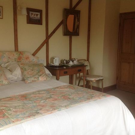 Barn Park Farm, Bed And Breakfast Stockland Esterno foto
